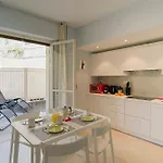 Guesthost - Holiday! Ambra Mini Flat Apartamento