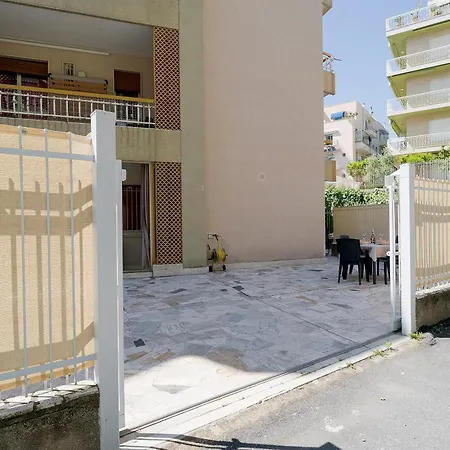 Apartament Guesthost - Holiday! Ambra Mini Flat San Remo