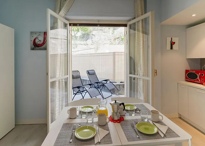 Guesthost - Holiday! Ambra Mini Flat Apartament *