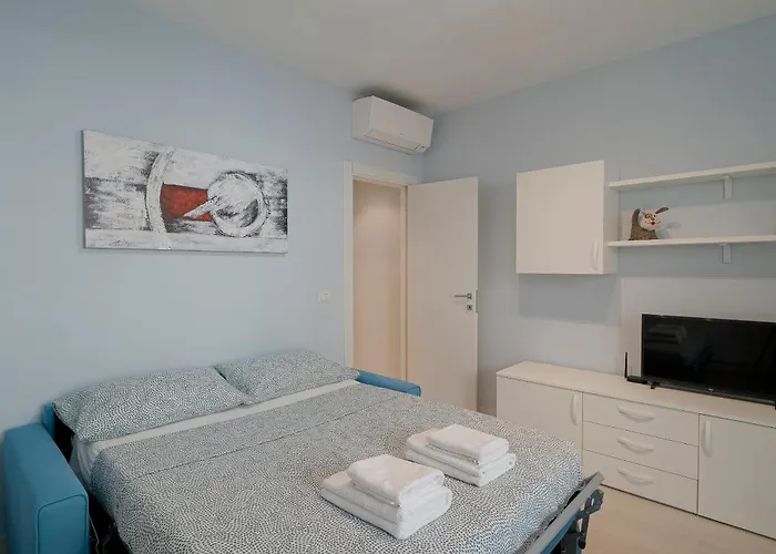 Guesthost - Holiday! Ambra Mini Flat Apartmán
